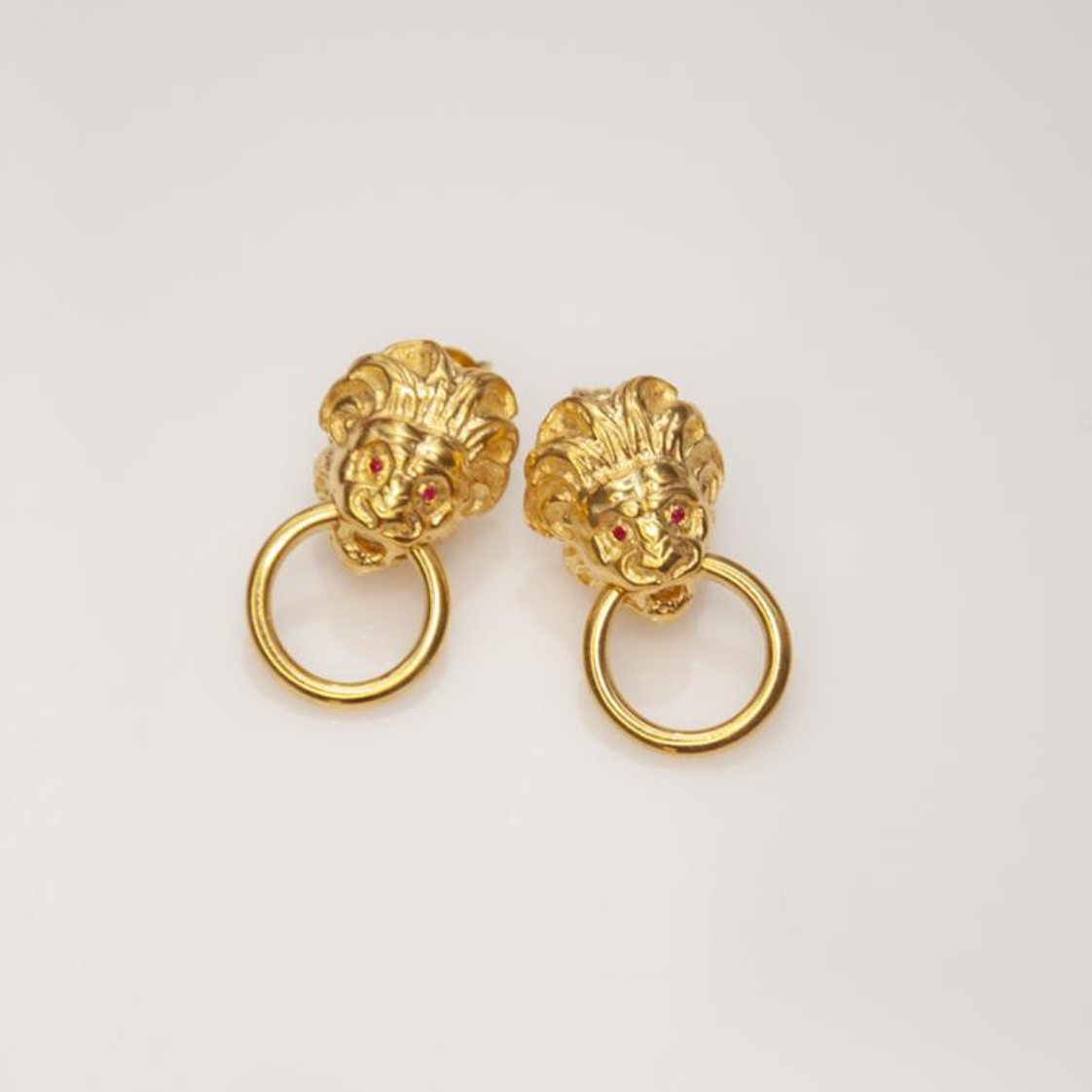 Meli Melio | The Lion Earrings - Image 3